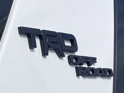 Certified 2023 Toyota 4Runner TRD Off-Road Premium w/ Off Road Premium Plus Package AWD/4WD image 5