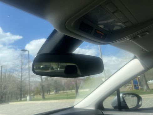 Used 2017 Chevrolet Cruze Premier image 24