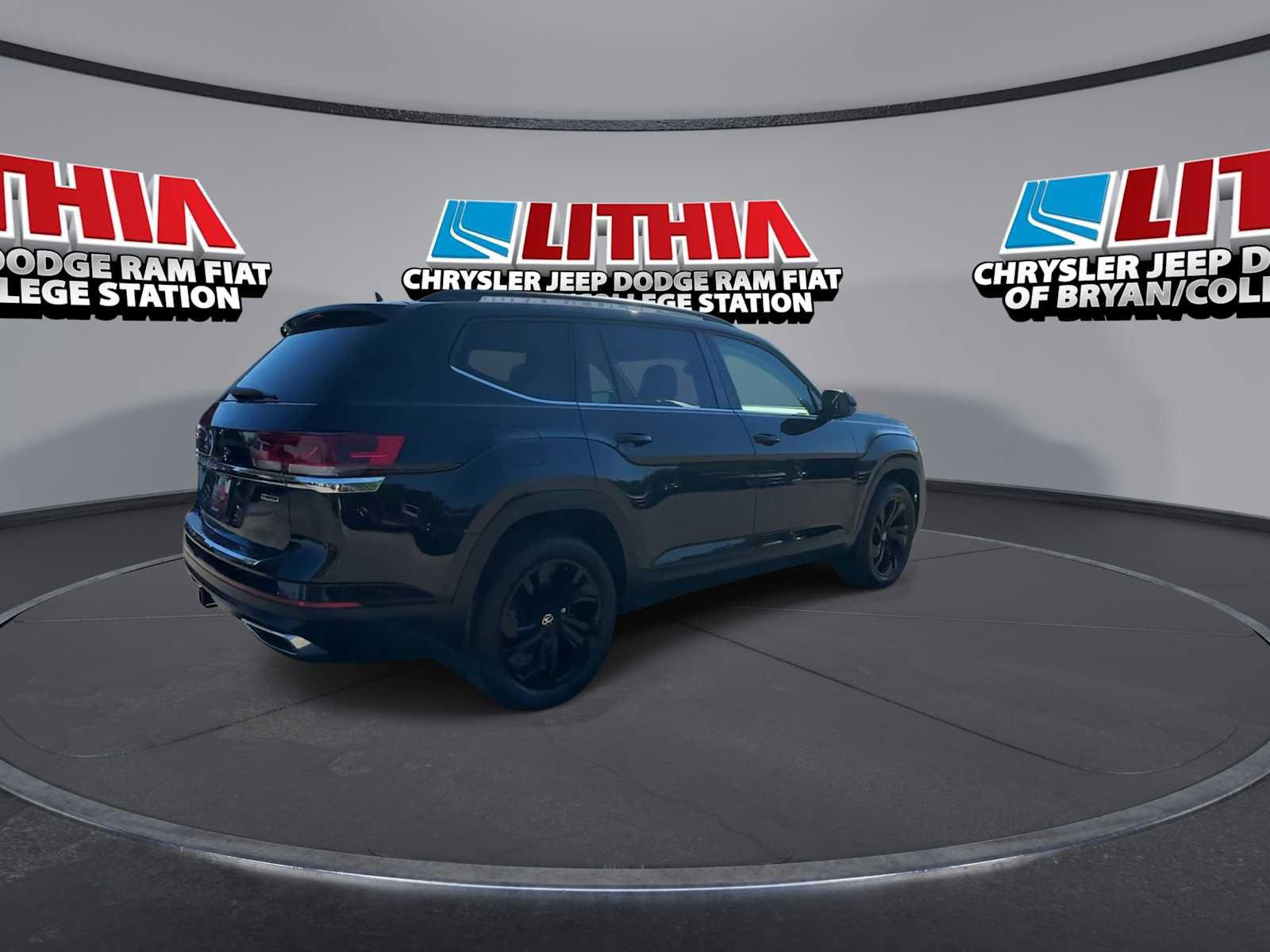 Used 2022 Volkswagen Atlas SE w/ Panoramic Sunroof Package AWD/4WD image 8