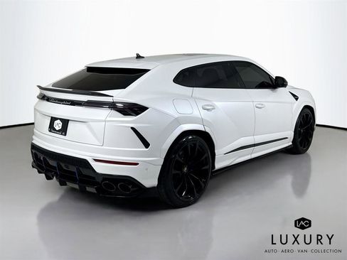 Used 2021 Lamborghini Urus image 6