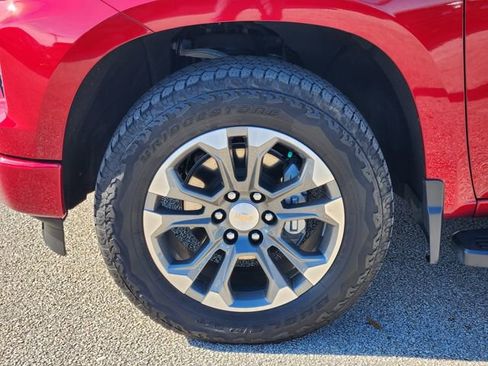 Used 2024 Chevrolet Silverado 1500 High Country w/ Technology Package image 8