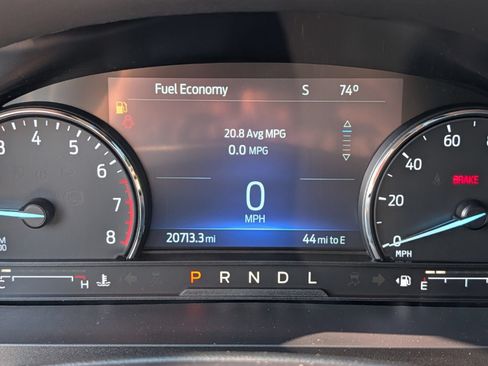 Used 2023 Ford Explorer XLT w/ Equipment Group 202A AWD/4WD image 30