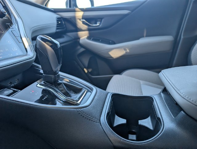 Used 2022 Subaru Outback Premium AWD/4WD image 18