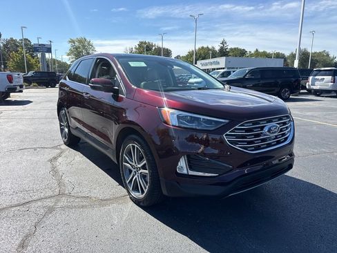 Used 2024 Ford Edge Titanium w/ Equipment Group 301A AWD/4WD image 4