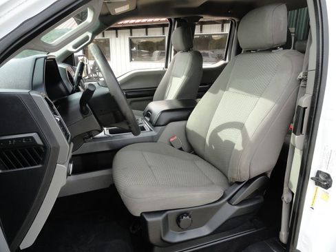 Used 2018 Ford F150 XLT image 11