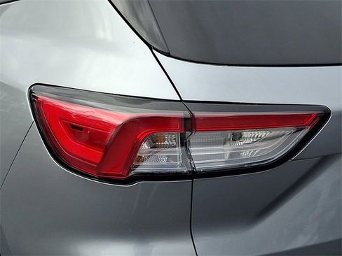 Used 2022 Ford Escape SE w/ Convenience Package image 10