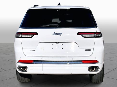 Used 2023 Jeep Grand Cherokee L Overland w/ Advanced Protech Group III image 4