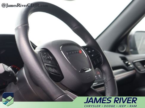 Used 2025 Dodge Durango GT AWD/4WD image 26