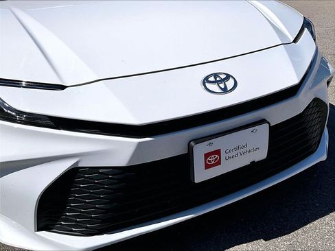 Certified 2025 Toyota Camry LE FWD image 31