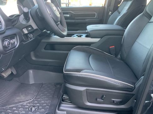 New 2026 RAM 2500 Laramie w/ Night Edition AWD/4WD image 18