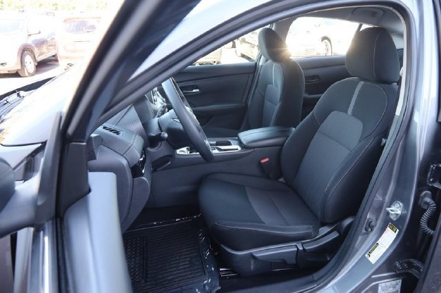 Certified 2024 Nissan Sentra SV FWD image 8