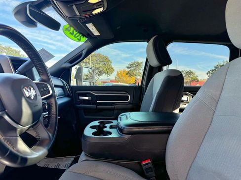 Used 2024 RAM 2500 Big Horn image 12