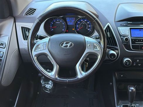 Used 2011 Hyundai Tucson GLS AWD/4WD image 12