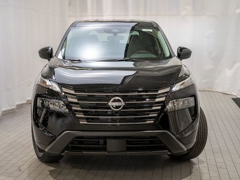 New 2026 Nissan Rogue SV image 2