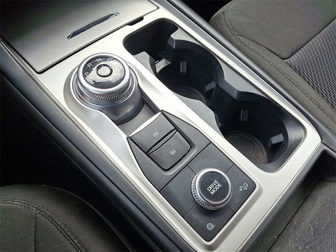 Used 2022 Ford Explorer XLT w/ Class IV Trailer Tow Package image 18