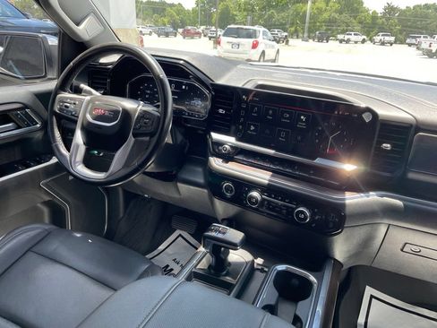 Used 2023 GMC Sierra 1500 SLT w/ SLT Convenience Package AWD/4WD image 37