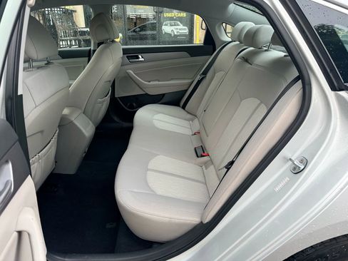 Used 2016 Hyundai Sonata SE FWD image 9