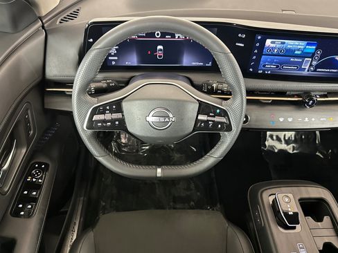 Used 2024 Nissan Ariya AWD image 13