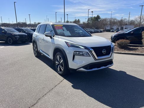 Certified 2023 Nissan Rogue Platinum w/ Platinum Premium Package image 3