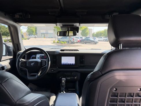 Used 2023 Ford Bronco Black Diamond w/ Sasquatch Package AWD/4WD image 35