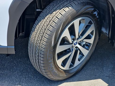 Certified 2025 Subaru Outback Premium AWD/4WD image 34