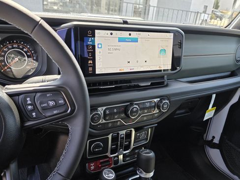New 2026 Jeep Gladiator Mojave AWD/4WD image 14