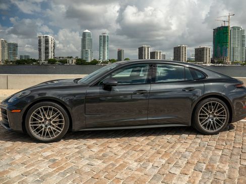 Used 2024 Porsche Panamera w/ Premium Package RWD image 15