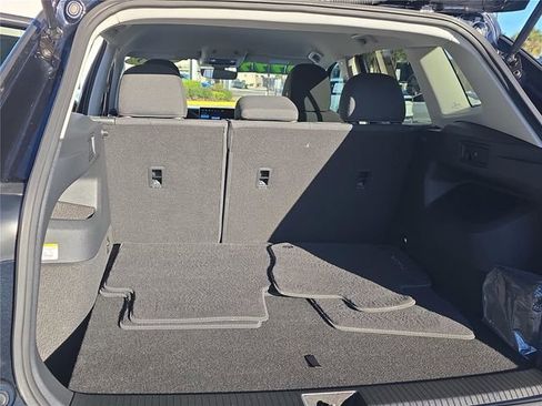 Used 2025 Volkswagen Tiguan S image 22