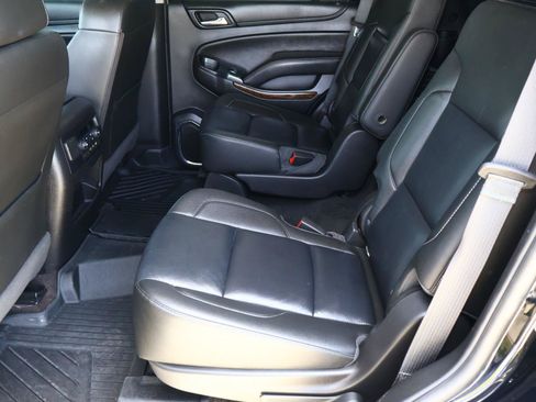 Used 2018 Chevrolet Tahoe LT RWD image 24