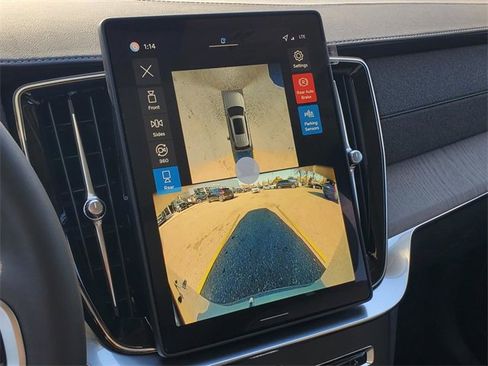 New 2026 Volvo XC90 B6 Ultra w/ Protection Package image 22