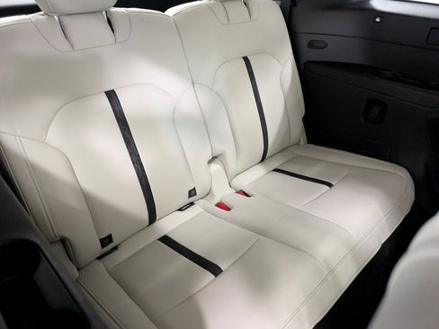 Certified 2024 MAZDA CX-90 3.3 Turbo S w/ Premium Plus image 26