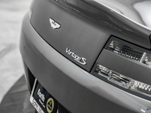 Used 2014 Aston Martin V8 Vantage S RWD image 19