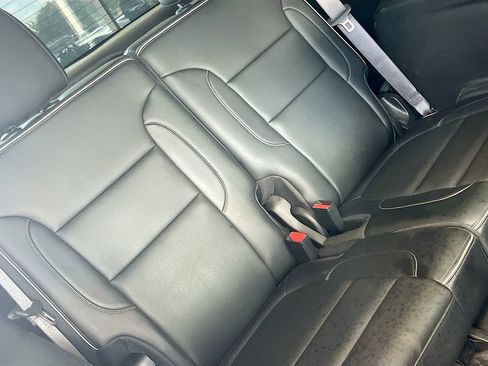 Used 2022 GMC Acadia Denali w/ Trailering Package image 29