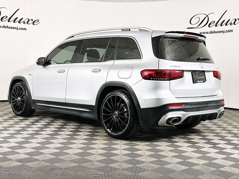 Used 2023 Mercedes-Benz GLB 35 AMG 4MATIC image 4