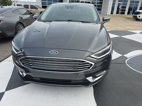 Used 2017 Ford Fusion Energi SE FWD image 5