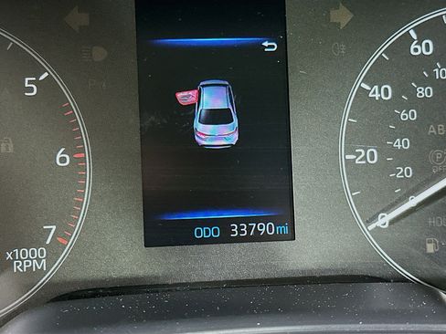 Used 2025 Toyota Corolla LE image 18