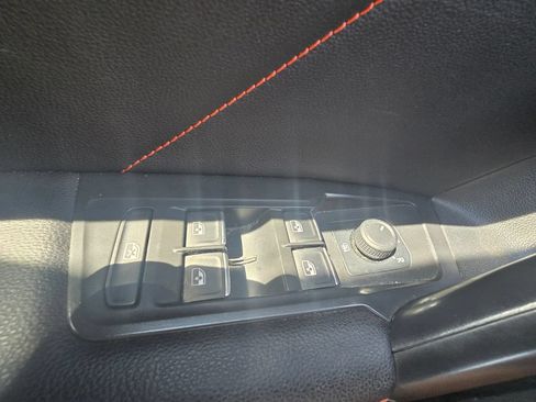 Used 2024 Volkswagen Tiguan Wolfsburg Edition AWD/4WD image 22