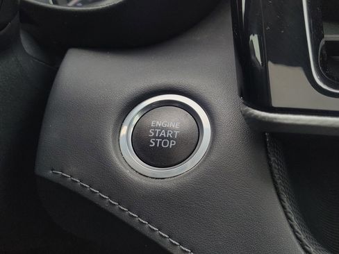 Used 2021 Toyota Highlander Platinum image 30