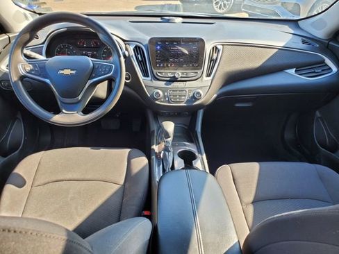 Used 2022 Chevrolet Malibu LT image 7