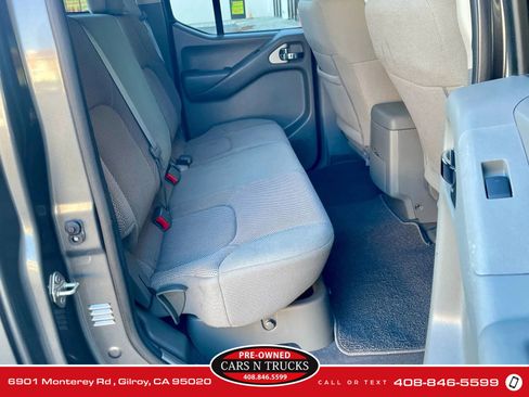 Used 2020 Nissan Frontier SV w/ Midnight Edition Floor Mats image 12