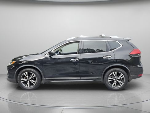 Used 2017 Nissan Rogue SL w/ SL Premium Package FWD image 2