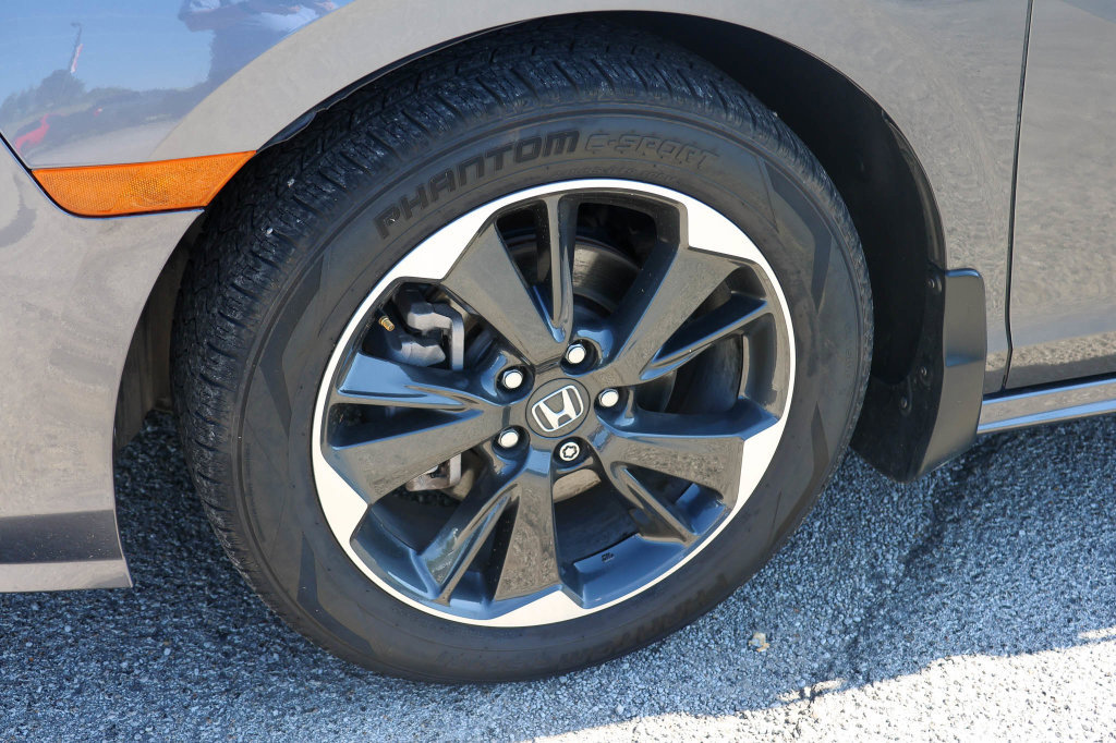Used 2024 Honda Odyssey Elite image 7