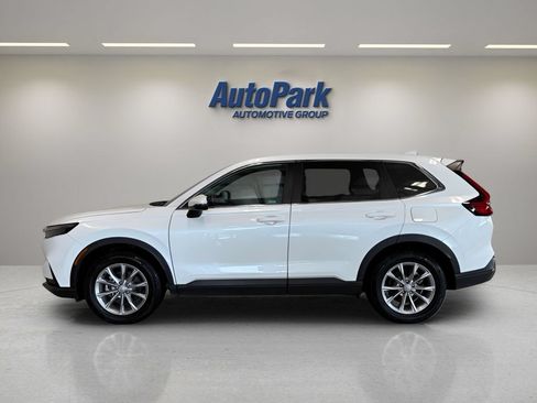 Used 2023 Honda CR-V EX image 4