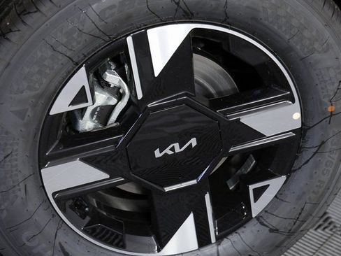 New 2026 Kia Sportage LX FWD image 7