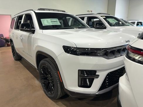 New 2026 Jeep Grand Wagoneer Limited image 2