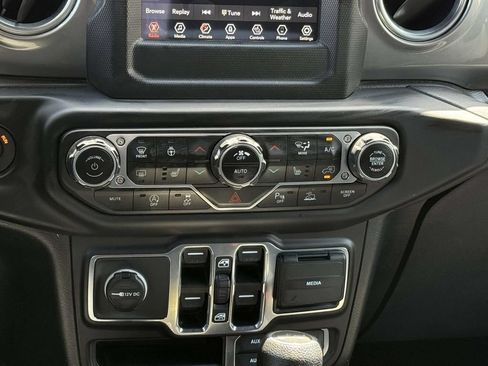 Used 2021 Jeep Wrangler Unlimited Sahara w/ Safety Group AWD/4WD image 21