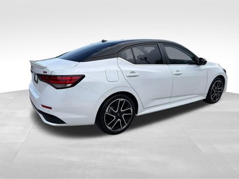 Certified 2024 Nissan Sentra SR FWD image 8