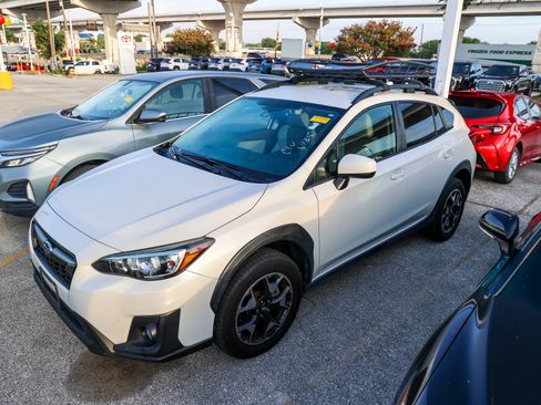Used 2020 Subaru Crosstrek 2.0i Premium w/ Popular Package #3 AWD/4WD image 3