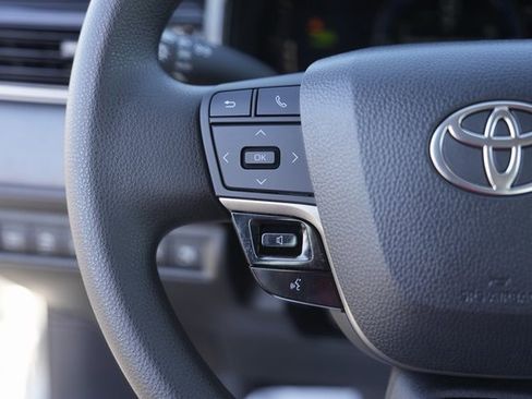 Used 2025 Toyota Camry LE image 22