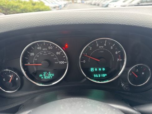 Used 2018 Jeep Wrangler Unlimited Sport S image 3